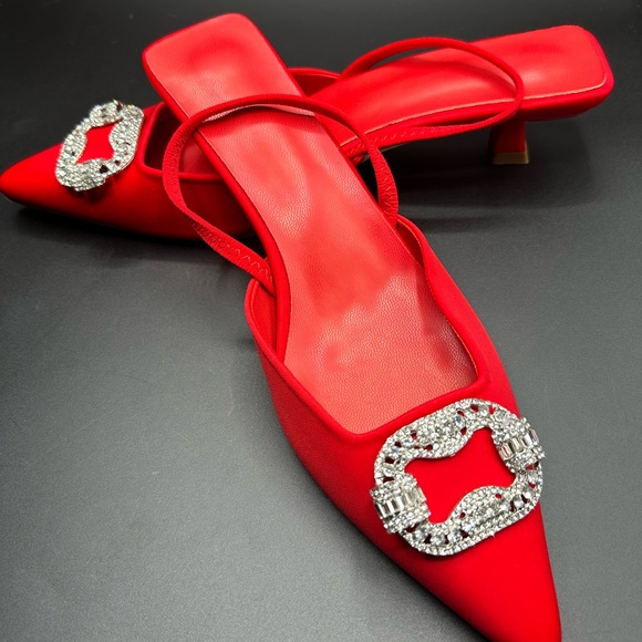 Women’s Red Cloth Kitten Heel Pointy Closed Toe Sandals Size 43 EUR  11 1/2 US - Picture 11 of 12